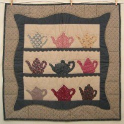 Custom Amish Quilts - Tea Pot Applique Certified Small Quilt Wall Hanging